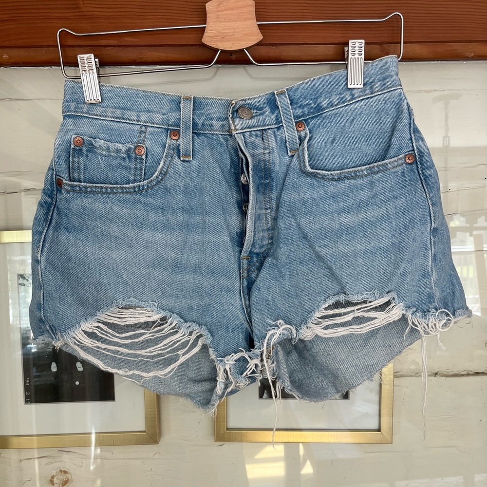 Levi’s 501 Jean Shorts- Size 27, never worn